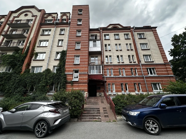 Купить однокомнатную квартиру у метро Шушары в Санкт-Петербурге. Вариант № 28745, 23, площадь -  квм, цена 8600000 рублей