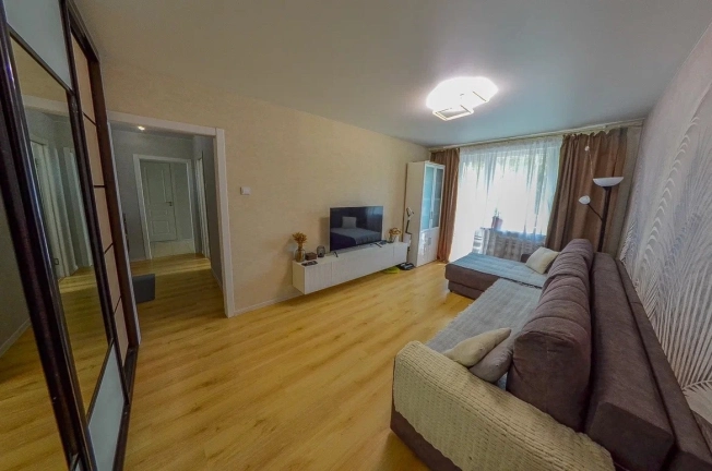 Купить квартиру на улице Соколова-Соколёнка в Владимире. Вариант № 9842908, 5, площадь -  квм, цена 6400000 рублей