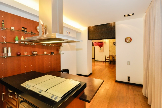 Купить трехкомнатную квартиру на вторичке на улице Костычева в Новосибирске. Вариант № 22154, 11, площадь -  квм, цена 14500000 рублей