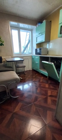 Купить однокомнатную квартиру в Микрорайоне Золотая Нива в Новосибирске. Вариант № 1769673, 3, площадь -  квм, цена 4300000 рублей