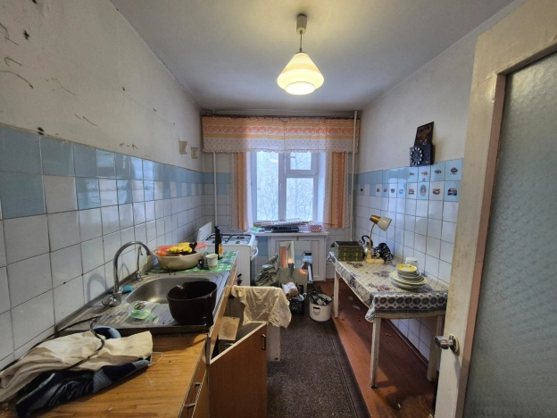 Купить трехкомнатную квартиру в Сыктывкаре. Вариант № 37144, 15, площадь -  квм, цена 5500000 рублей