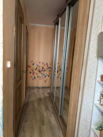 Купить однокомнатную квартиру в Приморском крае. Вариант № 7203188, 5, площадь -  квм, цена 4400000 рублей