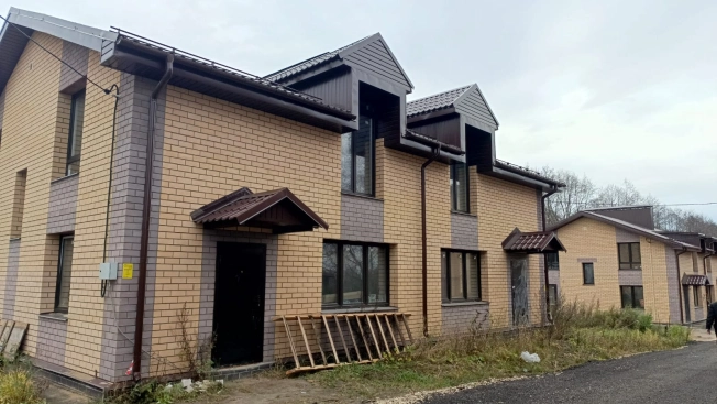 Купить таунхаус в Камешкове. Вариант № 11946, 24, площадь - квм, цена 7950000 рублей