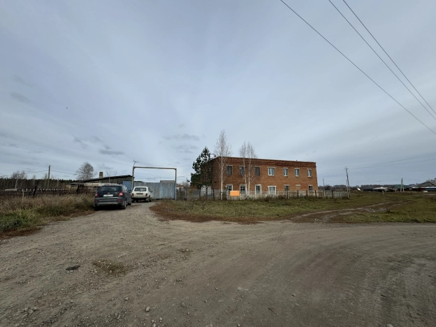 Купить земельный участок на улице Набережная в Тюменской области. Вариант № 22044, 2, площадь -  квм, цена 48000000 рублей