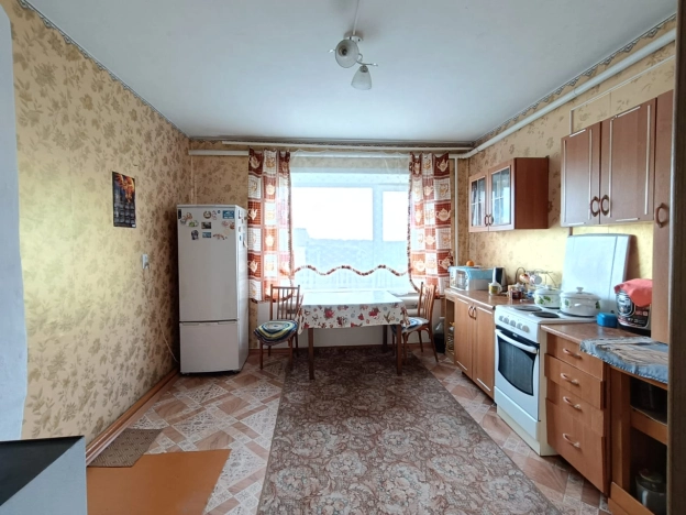 Купить трехкомнатную квартиру на улице Ленина в Бердске. Вариант № 35490, 9, площадь -  квм, цена 3724000 рублей