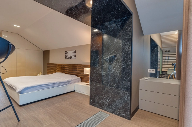 Купить квартиру в Вологодской области. Вариант № 7903724, 46, площадь -  квм, цена 28500000 рублей