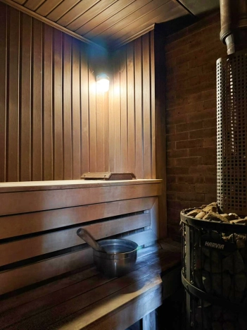 Купить дом на улице Луговская в Бердске. Вариант № 2150000, 41, площадь -  квм, цена 20000000 рублей