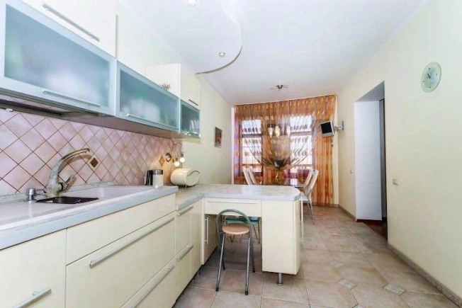 Купить трехкомнатную квартиру в Республике Марий эл. Вариант № 22407, 5, площадь -  квм, цена 43000000 рублей