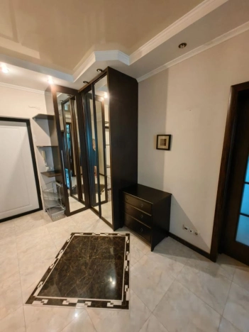 Купить двухкомнатную квартиру в Новороссийске. Вариант № 2057907, 5, площадь -  квм, цена 11000000 рублей