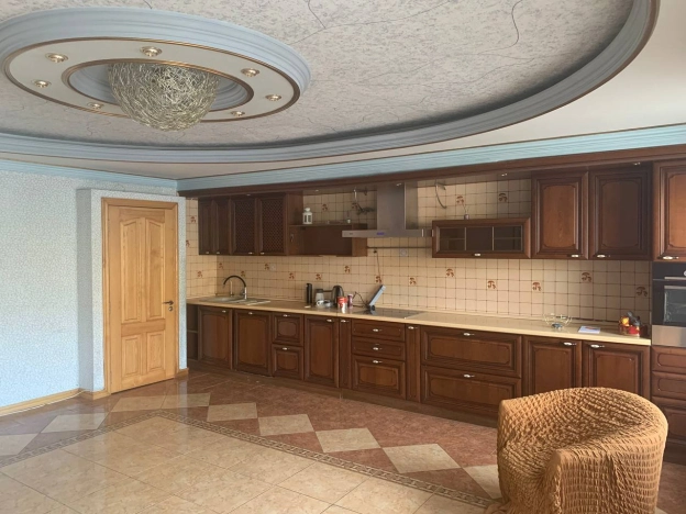 Купить четырехкомнатную квартиру в Вологде. Вариант № 3445, 3, площадь -  квм, цена 19700000 рублей