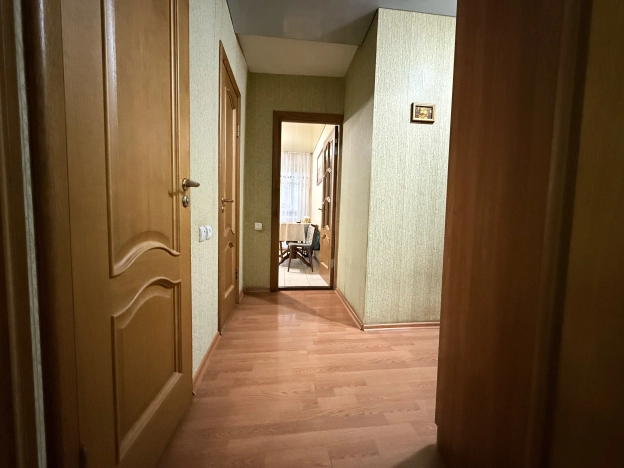 Купить квартиру в Смоленске. Вариант № 8811553, 10, площадь -  квм, цена 3690000 рублей