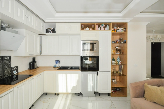 Купить четырехкомнатную квартиру в Новосибирской области. Вариант № 3400203, 3, площадь -  квм, цена 13900000 рублей