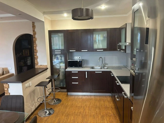 Купить трехкомнатную квартиру в районе Кировский в Ростове-на-Дону. Вариант № 2675011, 2, площадь -  квм, цена 12999999 рублей