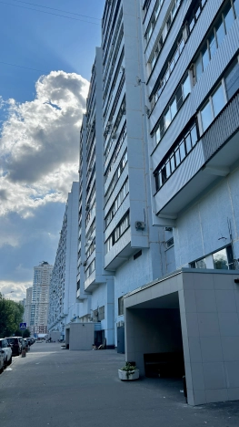 Купить квартиру в ЮЗАО в Москве. Вариант № 1905656, 28, площадь -  квм, цена 35000000.0000 рублей