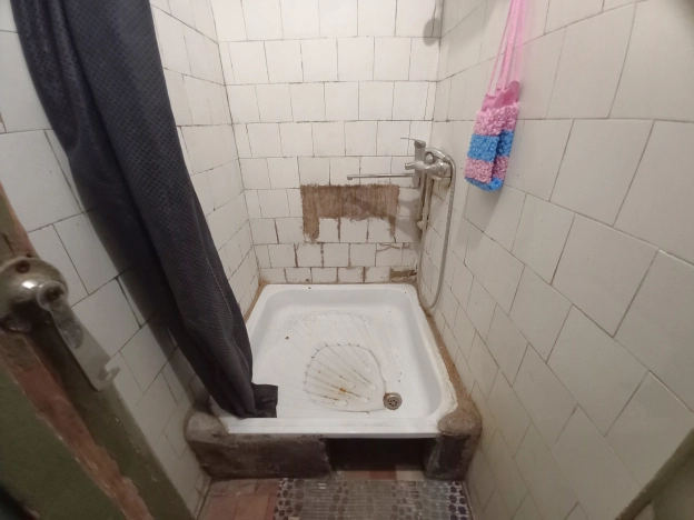 Купить комнату в Калининграде. Вариант № 36486, 4, площадь -  квм, цена 1200000 рублей