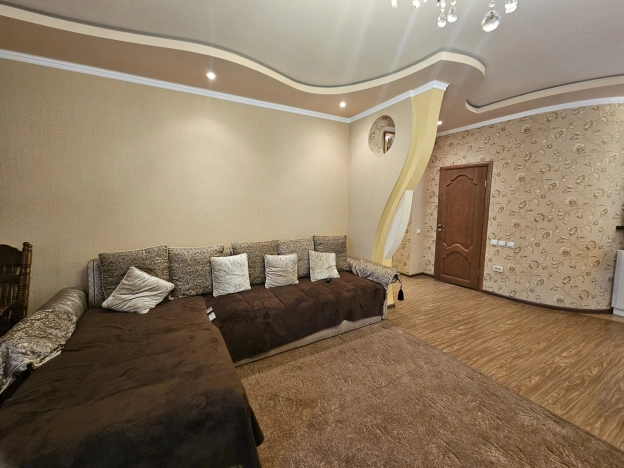 Купить дом на улице Георгия Маляревского в Тобольске. Вариант № 5111286, 8, площадь -  квм, цена 15400000 рублей