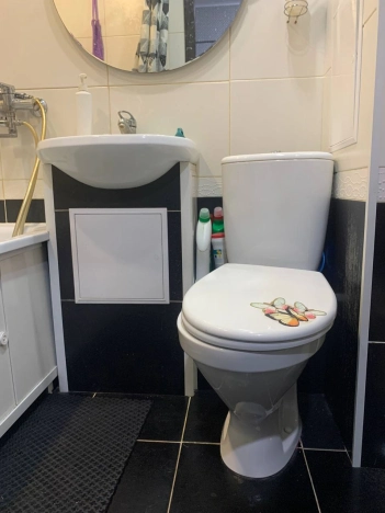 Купить однокомнатную квартиру на улице Революции в Бийске. Вариант № 2982625, 8, площадь - квм, цена 3590000 рублей