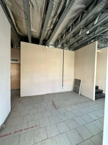 Купить коммерческую недвижимость в Элисте. Вариант № 551354, 7, площадь -  квм, цена 5500000 рублей