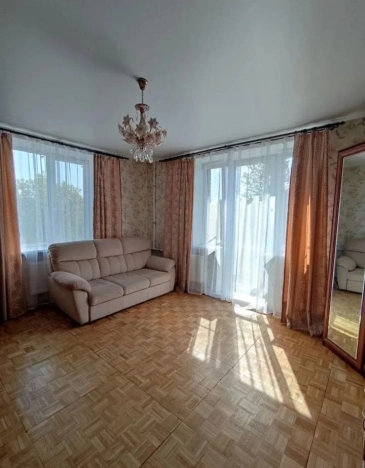 Купить однокомнатную квартиру в Санкт-Петербурге. Вариант № 9960118, 3, площадь -  квм, цена 7600000 рублей