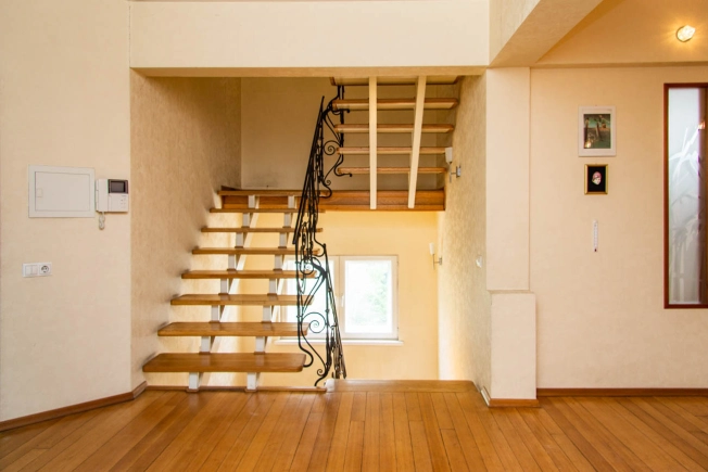 Купить дом на улице Вертковская в Новосибирске. Вариант № 2341, 15, площадь -  квм, цена 24500000 рублей