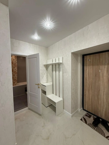 Купить двухкомнатную квартиру на улице Ленинский проспект в Москве. Вариант № 10017942, 11, площадь -  квм, цена 12800000 рублей