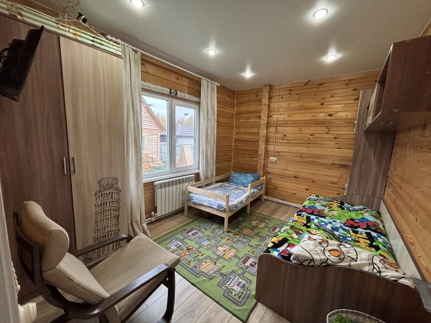 Купить дом в районе Заельцовский в Новосибирске. Вариант № 6706695, 8, площадь -  квм, цена 7300000 рублей