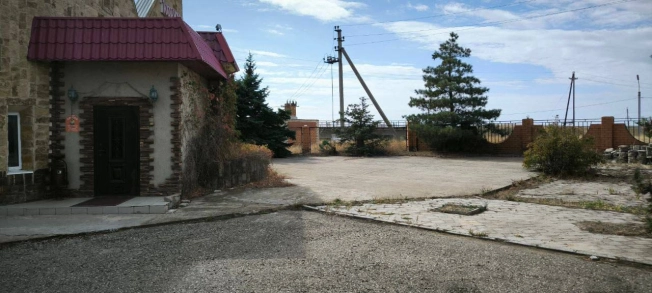 Купить коммерческую недвижимость в Элисте. Вариант № 17192, 19, площадь -  квм, цена 11000000 рублей