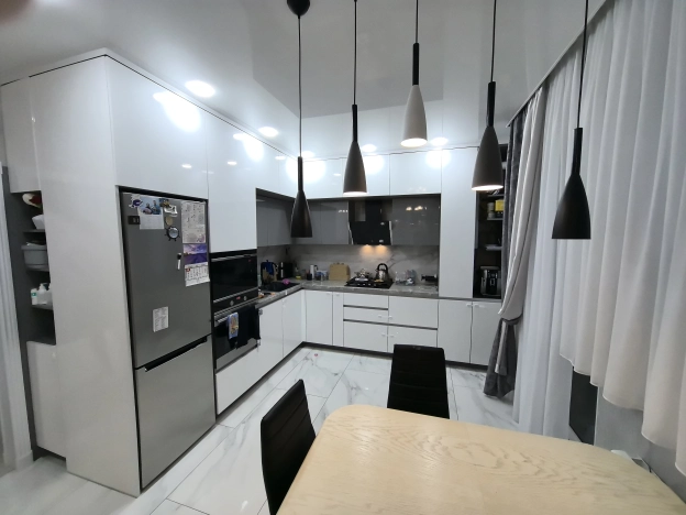 Купить трехкомнатную квартиру в Калининграде. Вариант № 6685691, 1, площадь -  квм, цена 13200000 рублей