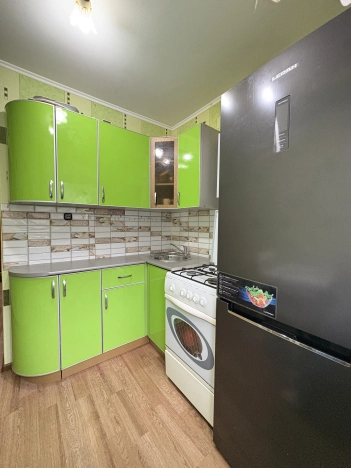 Купить двухкомнатную квартиру в Октябрьском. Вариант № 2156853, 10, площадь -  квм, цена 3370000 рублей