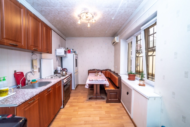 Купить коммерческую недвижимость в Краснодаре. Вариант № 4022, 21, площадь - квм, цена 20095000.0000 рублей