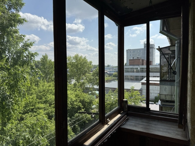 Купить квартиру в районе Дзержинский в Новосибирске. Вариант № 521679, 18, площадь -  квм, цена 4450000 рублей