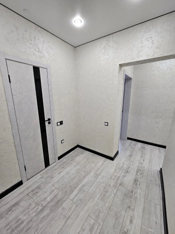 Купить квартиру на улице Домбайская в Краснодаре. Вариант № 16461, 15, площадь -  квм, цена 8750000 рублей