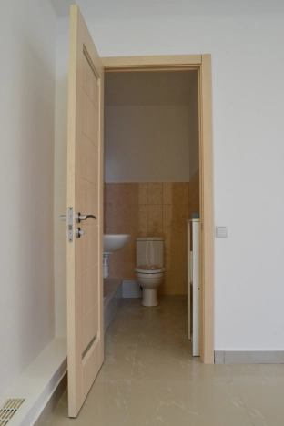 Купить коммерческую недвижимость в Севастополе. Вариант № 3970995, 4, площадь -  квм, цена 11900000 рублей