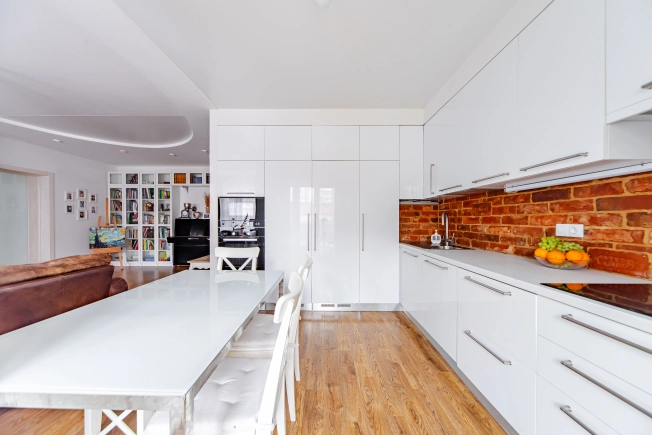 Купить пятикомнатную квартиру в Санкт-Петербурге. Вариант № 6020, 10, площадь -  квм, цена 37590000 рублей