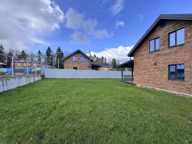 Купить дом на улице Садовая в Сергиеве Посаде. Вариант № 39415, 28, площадь -  квм, цена 15500000 рублей