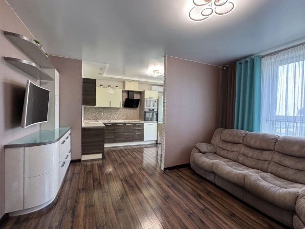 Купить трехкомнатную квартиру на улице Германа Лопатина в Нижнем Новгороде. Вариант № 6666007, 4, площадь -  квм, цена 24950000 рублей