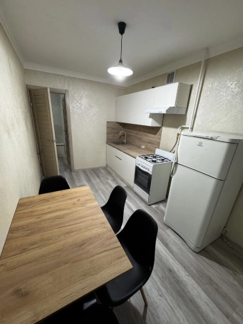 Купить квартиру в Москве. Вариант № 10360774, 4, площадь -  квм, цена 14500000 рублей