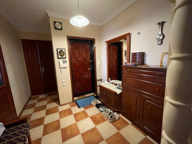 Купить квартиру в Краснодаре. Вариант № 1736772, 8, площадь - квм, цена 16000000.0000 рублей