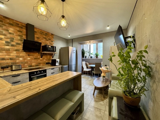 . Вариант № 9838805, 4, площадь - 90 квм, цена 8240000 рублей