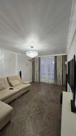 Купить трехкомнатную квартиру в Ростовской области. Вариант № 5922387, 3, площадь -  квм, цена 14900000 рублей