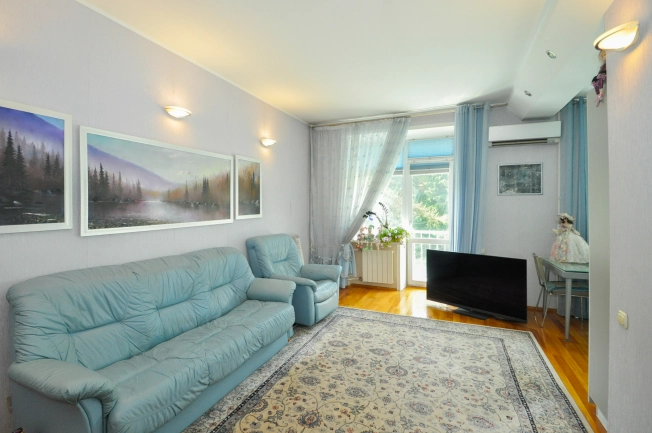 Купить трехкомнатную квартиру в районе Советский в Новосибирске. Вариант № 58492, 4, площадь -  квм, цена 23000000 рублей