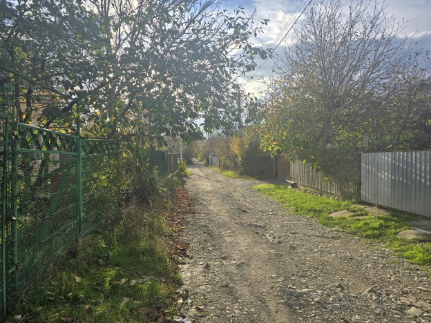 Купить земельный участок в Новороссийске. Вариант № 5232383, 15, площадь -  квм, цена 2290000 рублей