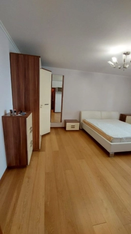 Купить двухкомнатную квартиру на вторичке в Москве. Вариант № 9556603, 25, площадь -  квм, цена 17000000 рублей