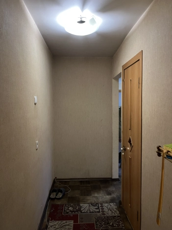 Купить двухкомнатную квартиру в ЦАО в Новосибирске. Вариант № 6817049, 9, площадь -  квм, цена 5400000 рублей