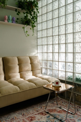 Купить квартиру в Москве. Вариант № 10245019, 26, площадь -  квм, цена 15000000 рублей