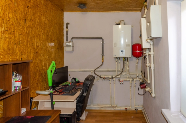 Купить дом в Новосибирске. Вариант № 9655371, 17, площадь -  квм, цена 4800000 рублей