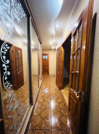 Купить квартиру в Таганроге. Вариант № 4993, 3, площадь -  квм, цена 6500000 рублей