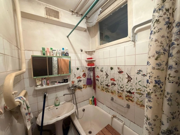 Купить двухкомнатную квартиру на вторичке на улице Тайнинская в Москве. Вариант № 9588947, 4, площадь -  квм, цена 14700000 рублей