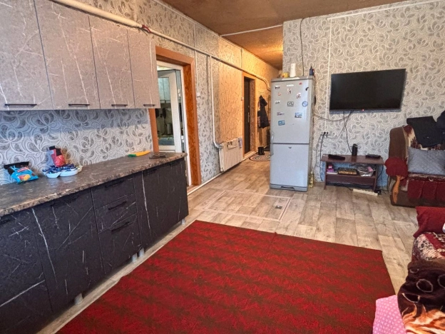 Купить дом в Новосибирске. Вариант № 9927969, 25, площадь -  квм, цена 10000000 рублей