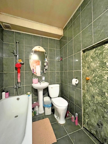 Купить четырехкомнатную квартиру в Вологде. Вариант № 55625, 11, площадь -  квм, цена 3800000 рублей